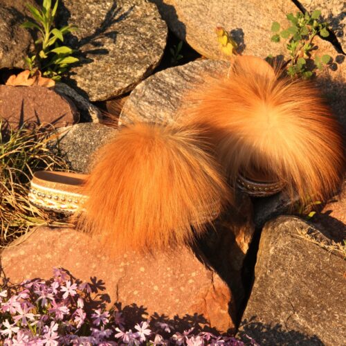 klapki z futerkiem na platformie – płomienisty Lis