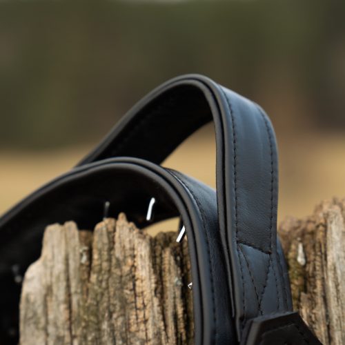 Obroża skórzana z ukrytą kolczatką i rączką Hubertus